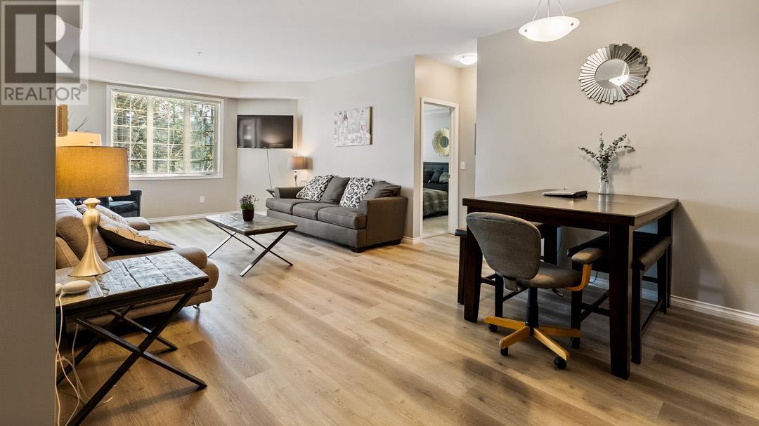 Property at 1873 Country Club Drive Unit# 2112 image 3