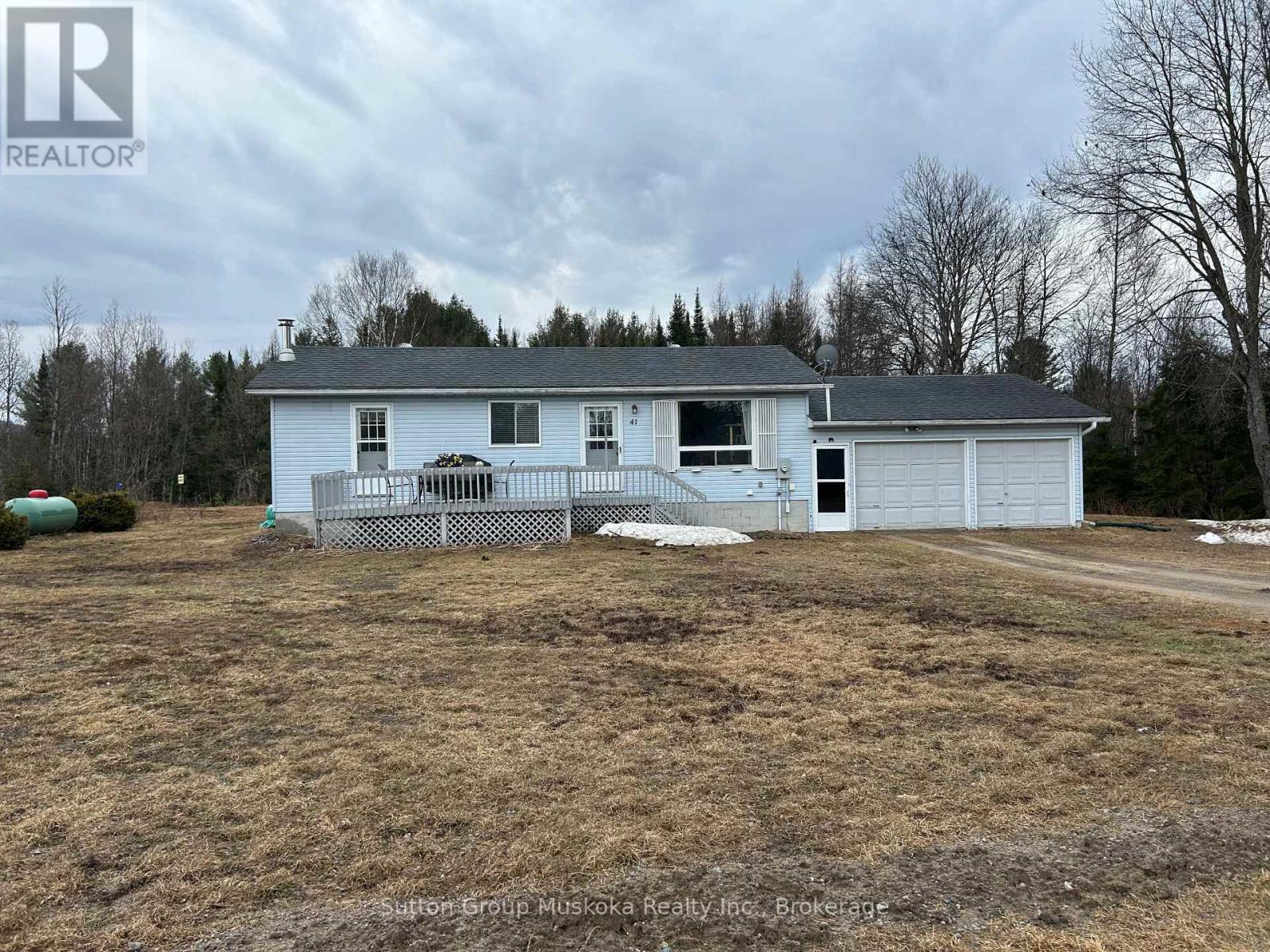 41 Pond Crescent, Huntsville, Ontario  P0A 1R0 - Photo 25 - X12096403