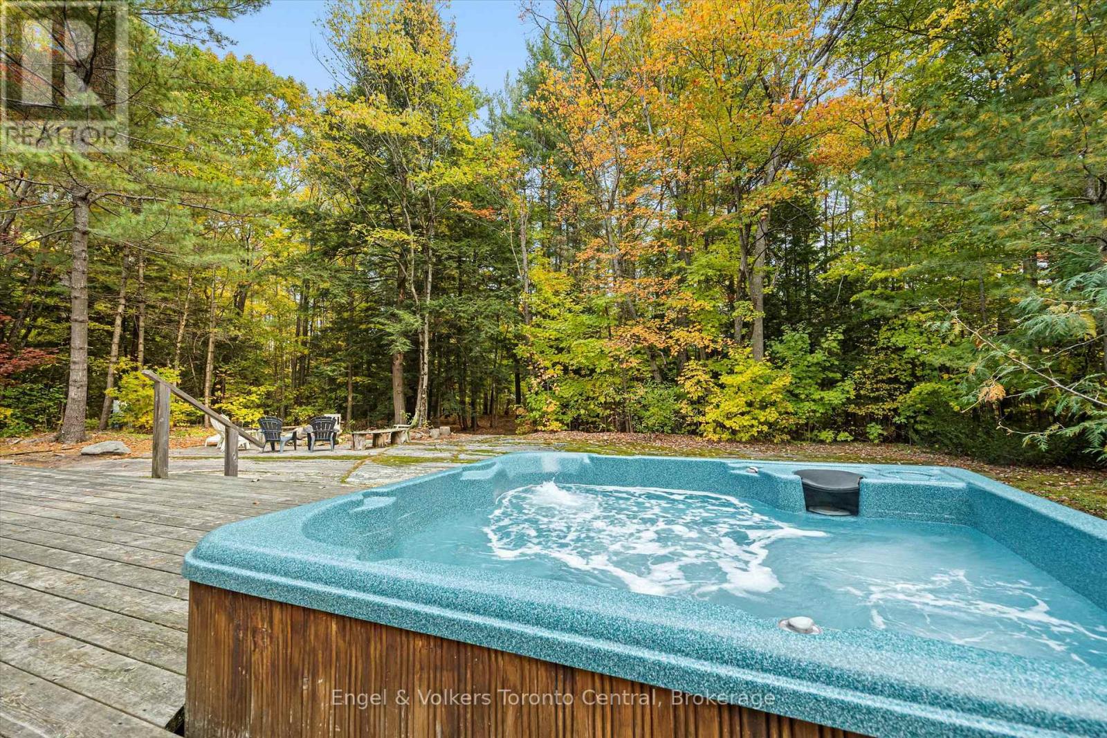 2 - 1196 Cranberry Road, Muskoka Lakes, Ontario  P0C 1A0 - Photo 37 - X12096488