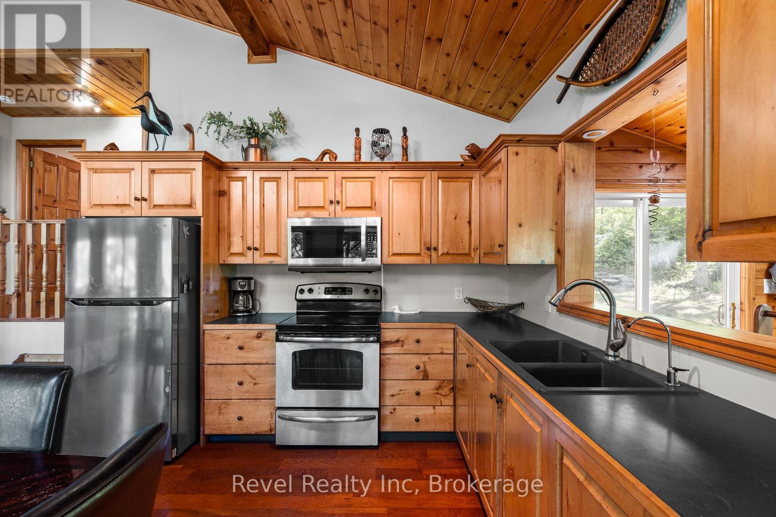5 Severn River 406, Muskoka Lakes, Ontario  L0K 1E0 - Photo 6 - X12096521