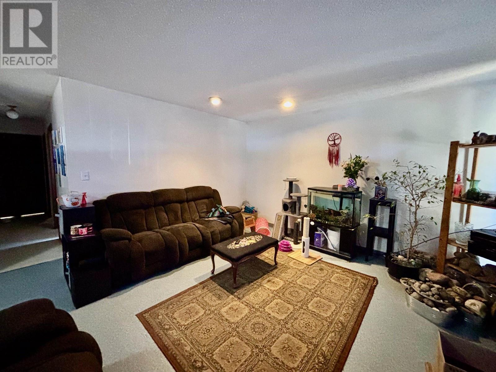 Property at 294 ANDERSON STREET image 4