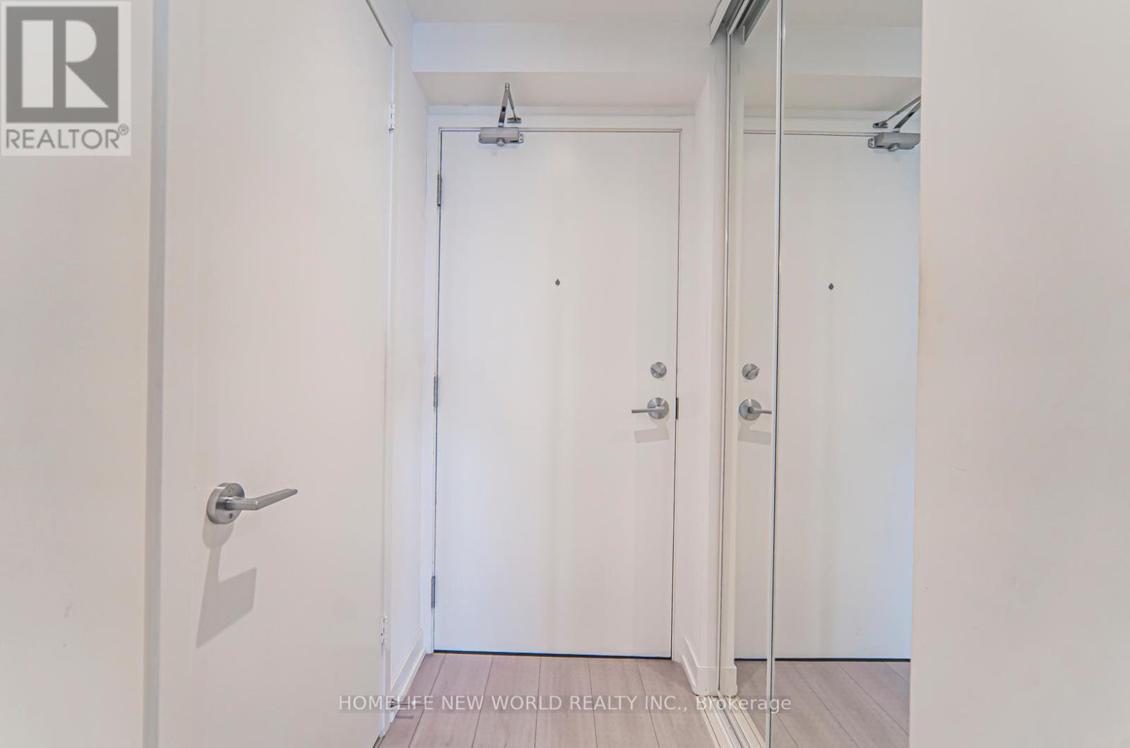 4007 - 5 Buttermill Avenue, Vaughan, Ontario  L4K 0J5 - Photo 8 - N12096435