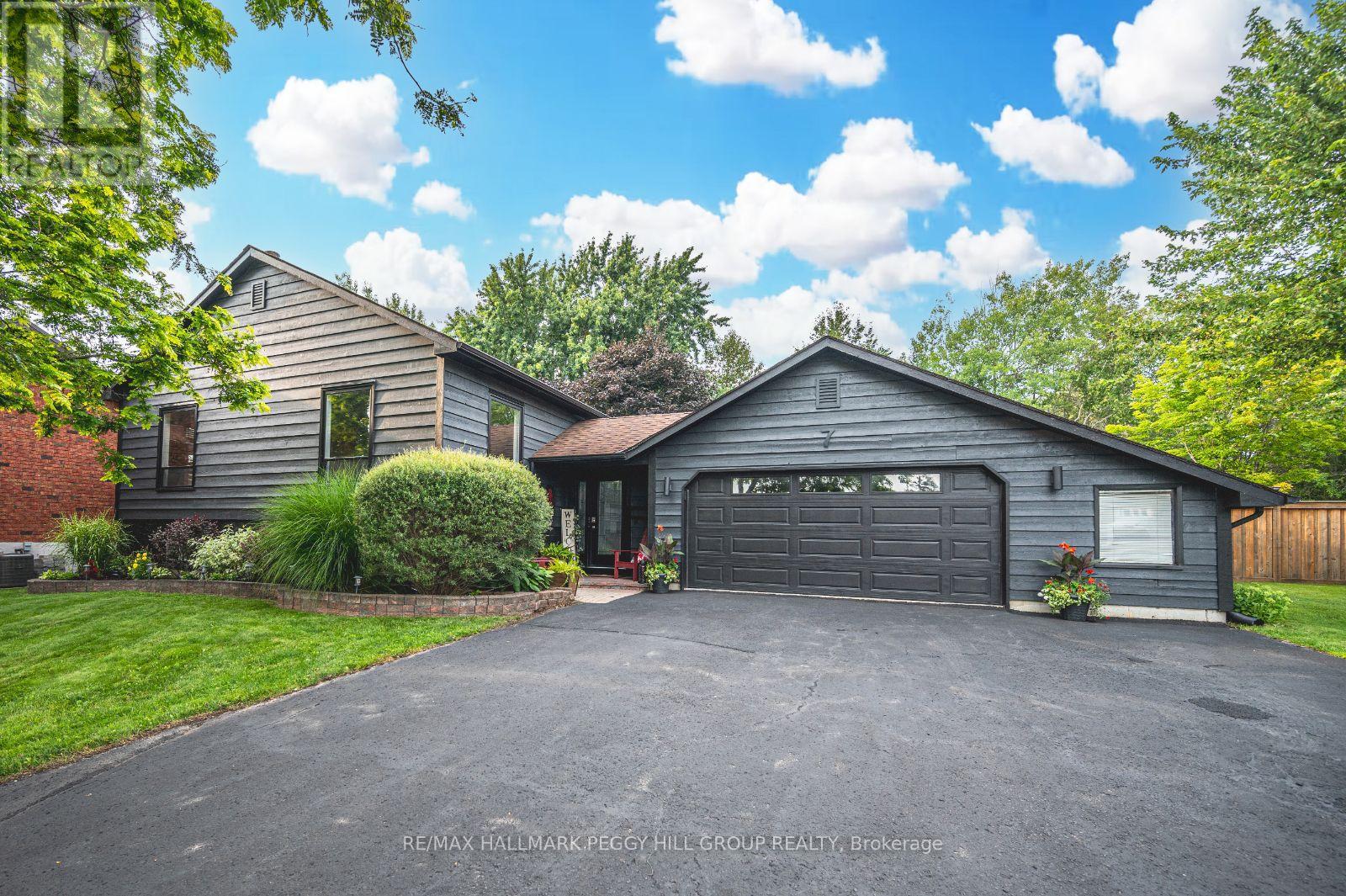 Property at 7 BAY COURT image 1