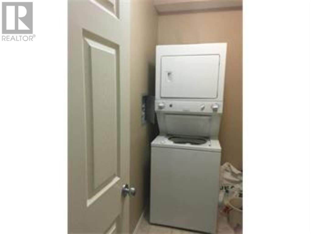 #201, 9810 94 Street, Peace River, Alberta  T8S 0A1 - Photo 7 - A1054830