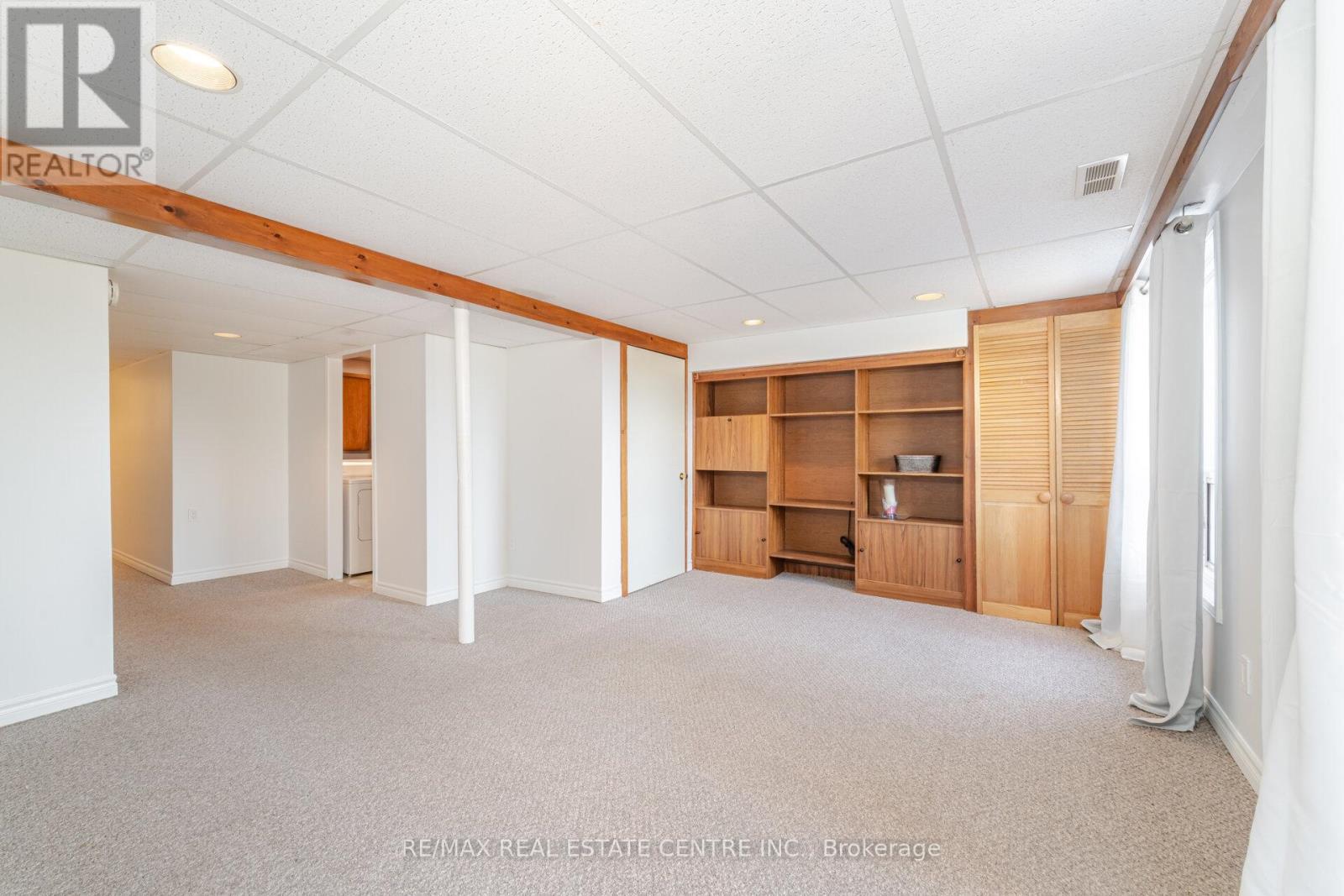 33 Dawson Crescent, Brampton, Ontario  L6V 3M5 - Photo 11 - W12096408
