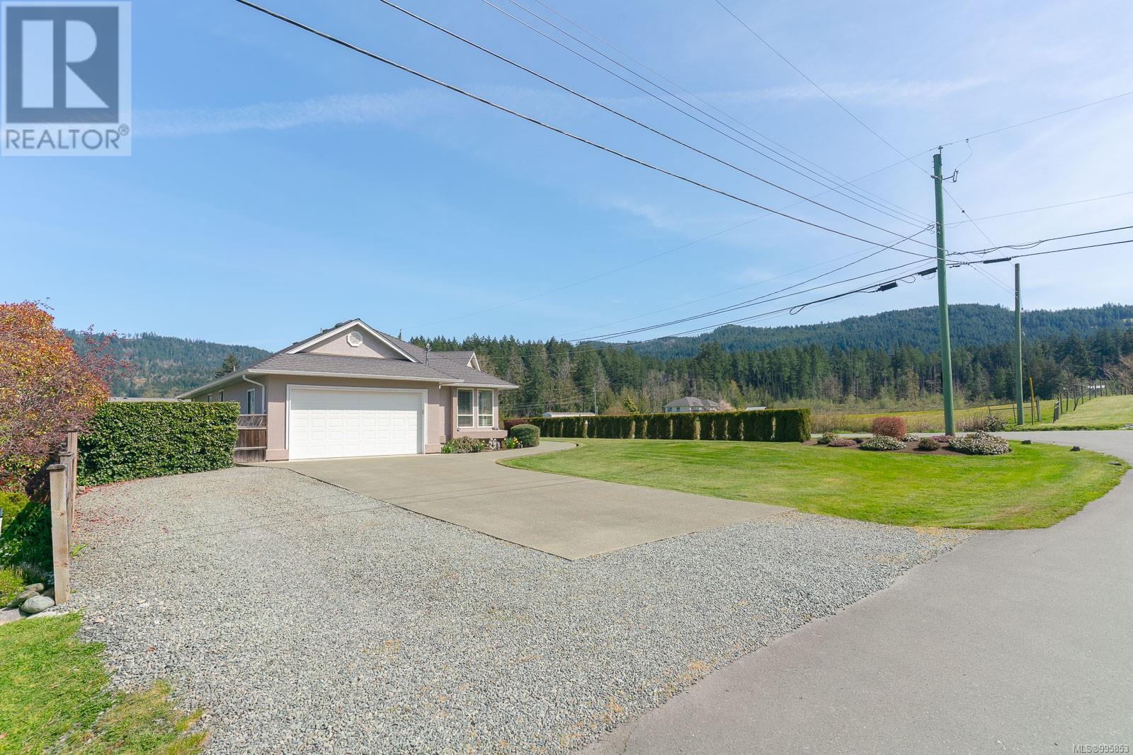 Property at 3007 Stockton St image 3