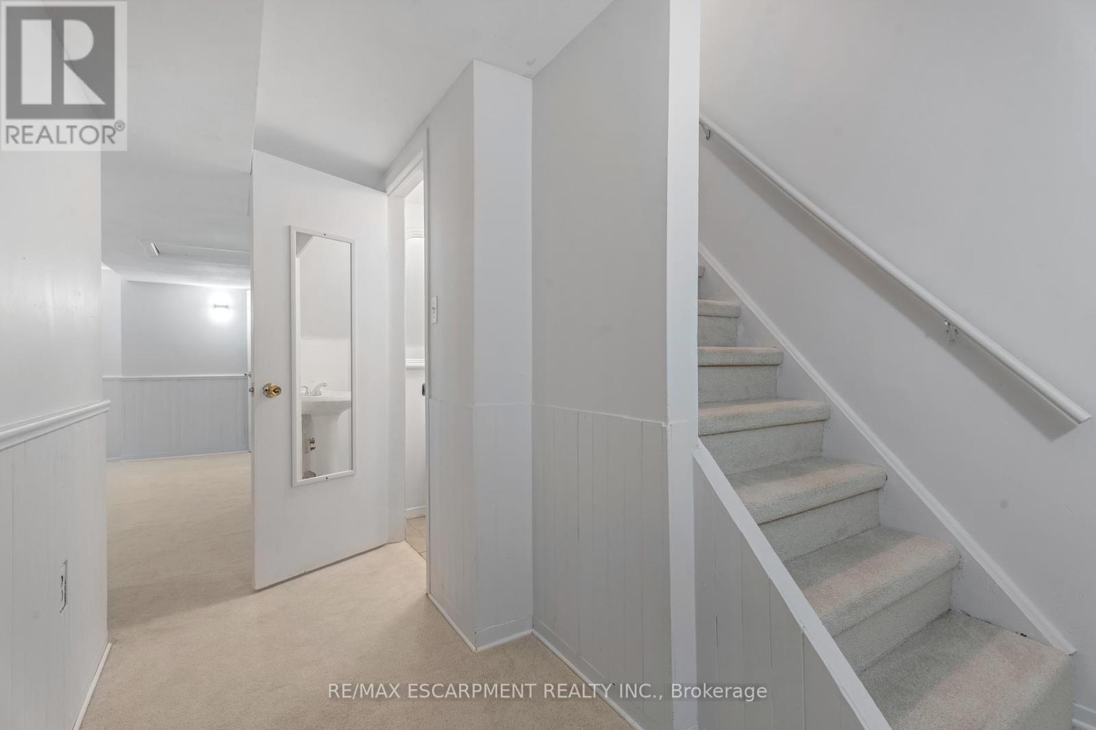 33 - 1350 Limeridge Road E, Hamilton (Trenholme), Ontario  L8W 1L6 - Photo 21 - X12096426