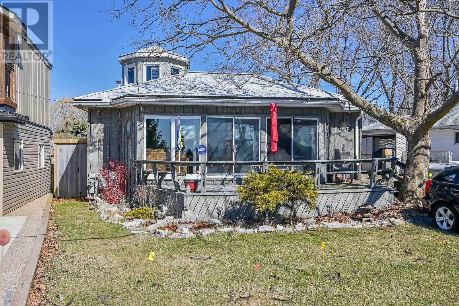 Property at 271 BLUE WATER PARKWAY image 1