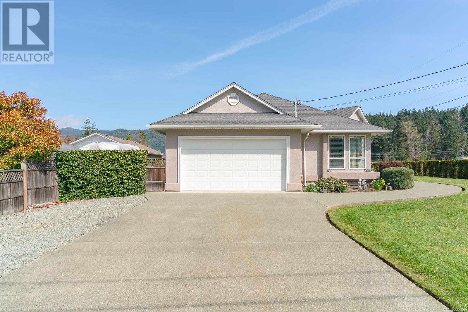 Property at 3007 Stockton St image 2