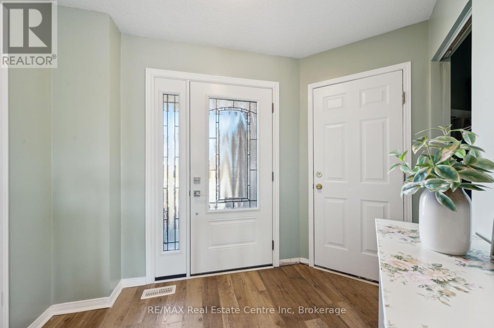 Property at 146 LEE STREET image 5