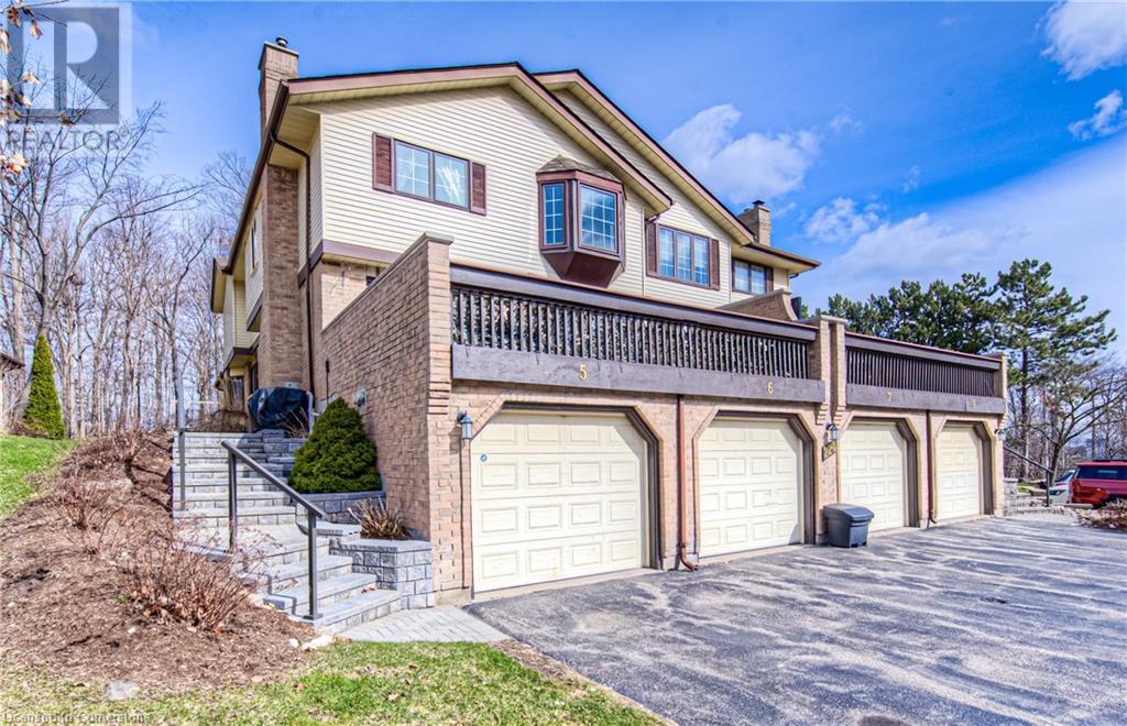 Property at 224 KINGSWOOD Drive Unit# 5 image 3