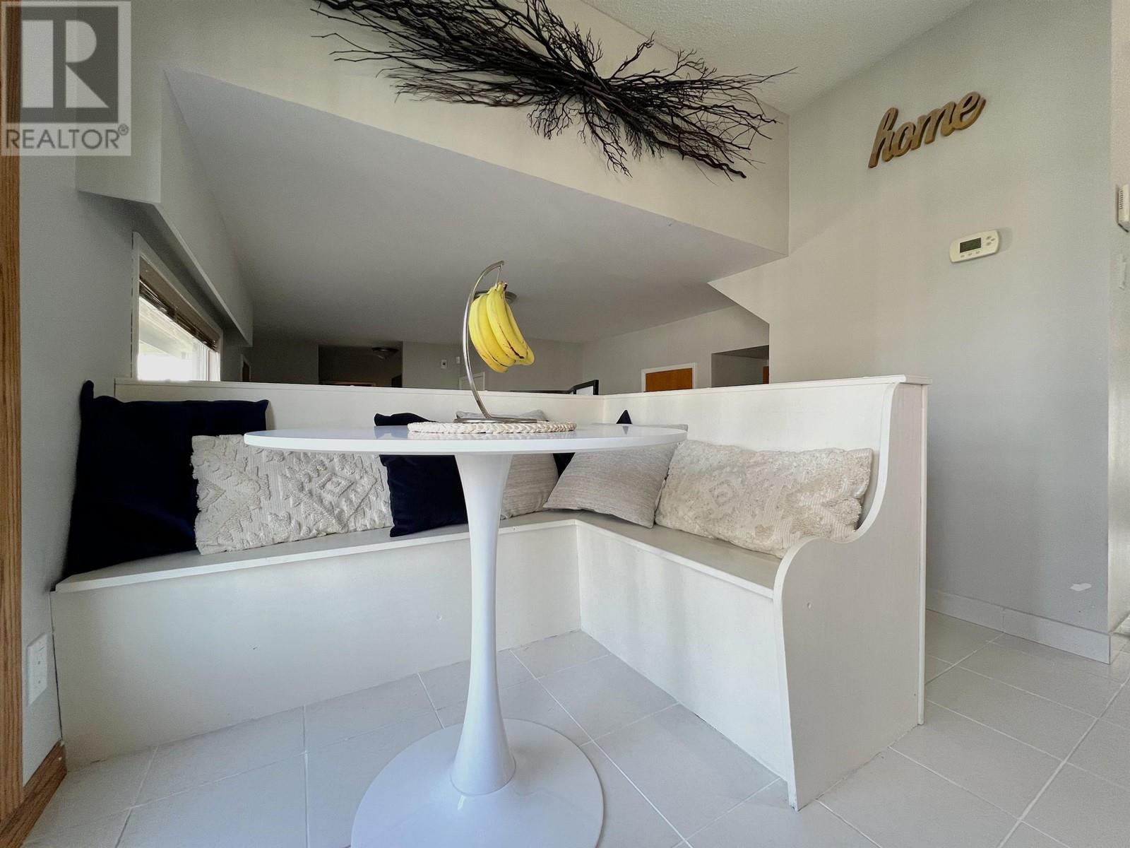 Property at 1722 CARNEY STREET image 4
