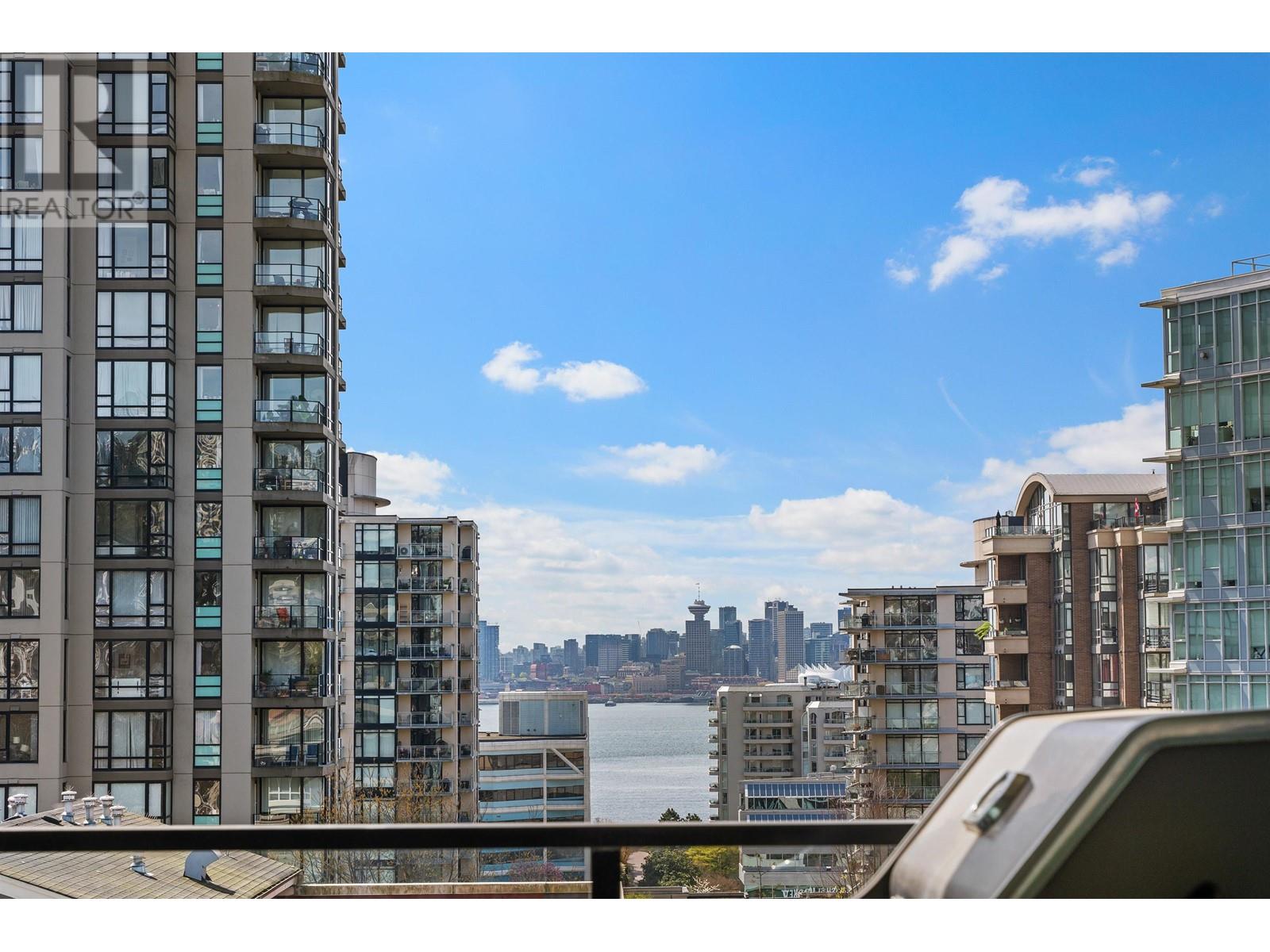 404 177 W 3rd Street, North Vancouver, British Columbia  V7M 0G5 - Photo 3 - R2992123