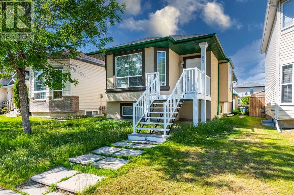163 Anaheim Circle Ne, Calgary, Alberta  T1Y 7C9 - Photo 1 - A2213387