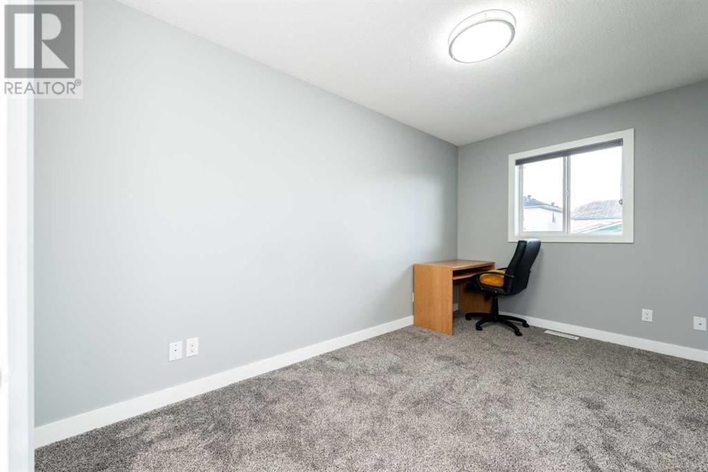 163 Anaheim Circle Ne, Calgary, Alberta  T1Y 7C9 - Photo 10 - A2213387