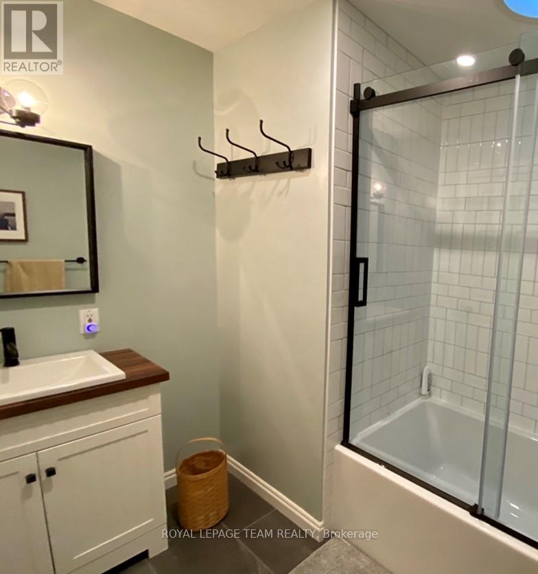 2087b Grindstone Lake Road N, Frontenac (Frontenac North), Ontario  K0H 2M0 - Photo 11 - X12084100