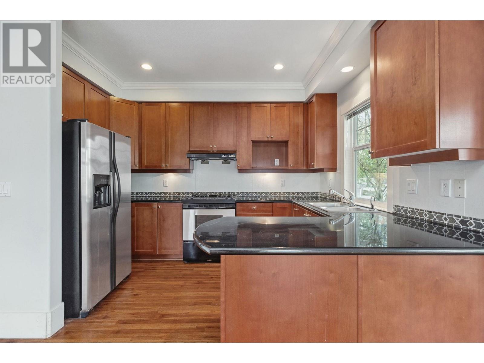 16 6333 Princess Lane, Richmond, British Columbia  V7E 6T3 - Photo 3 - R2984369