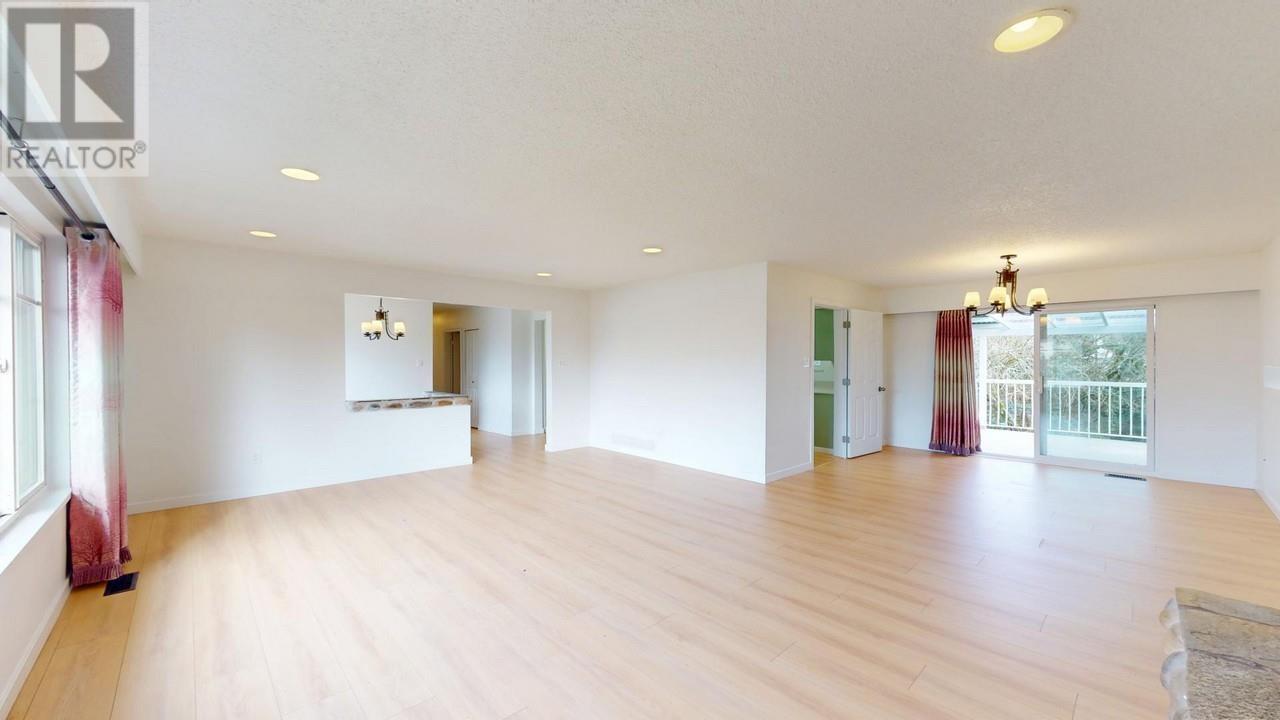 Property at 2110 JORDAN DRIVE image 5