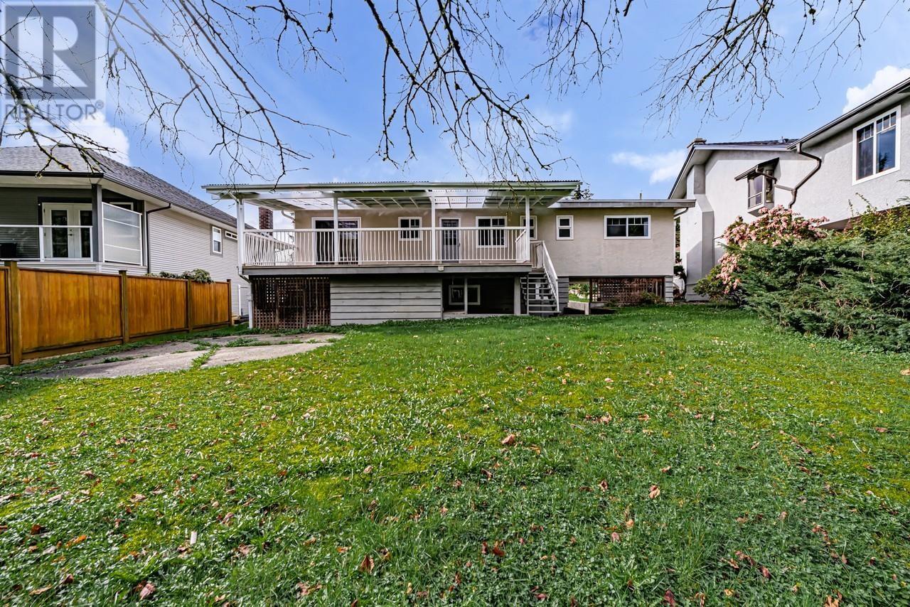 2110 Jordan Drive, Burnaby, British Columbia  V5B 4E8 - Photo 18 - R2991852