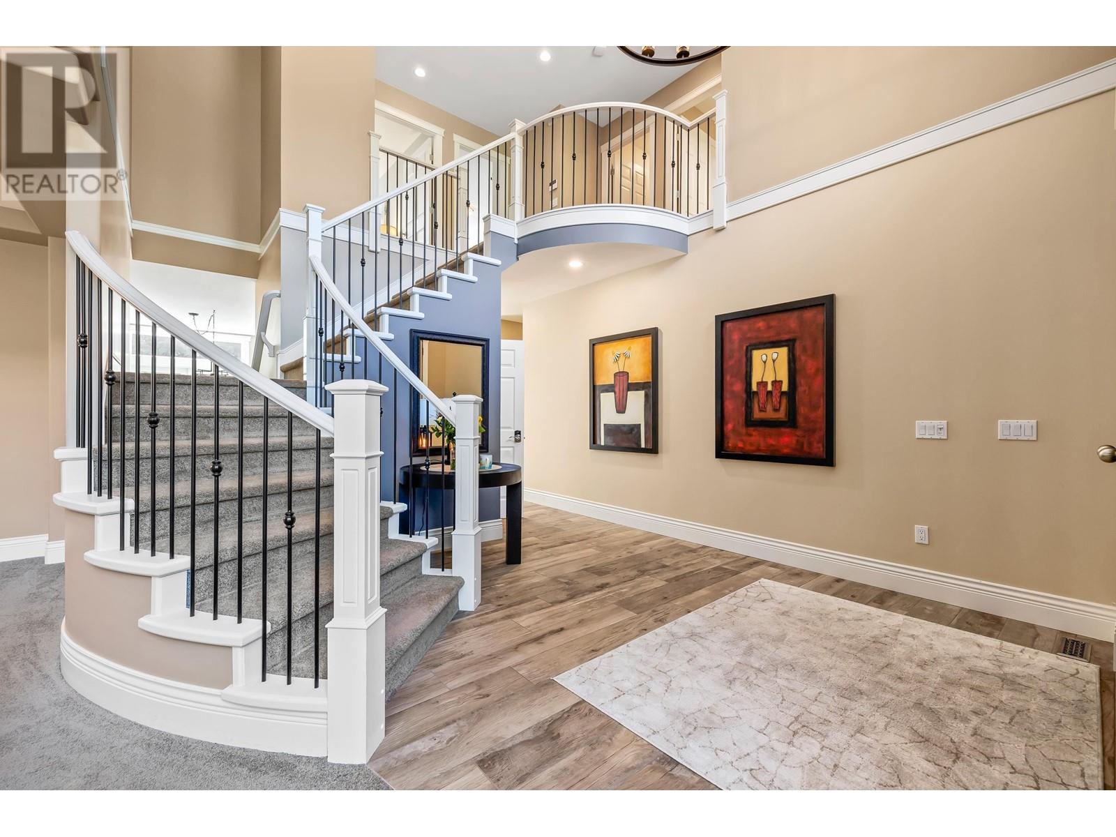 1048 Sugar Mountain Way, Anmore, British Columbia  V3H 4Y7 - Photo 8 - R2992425