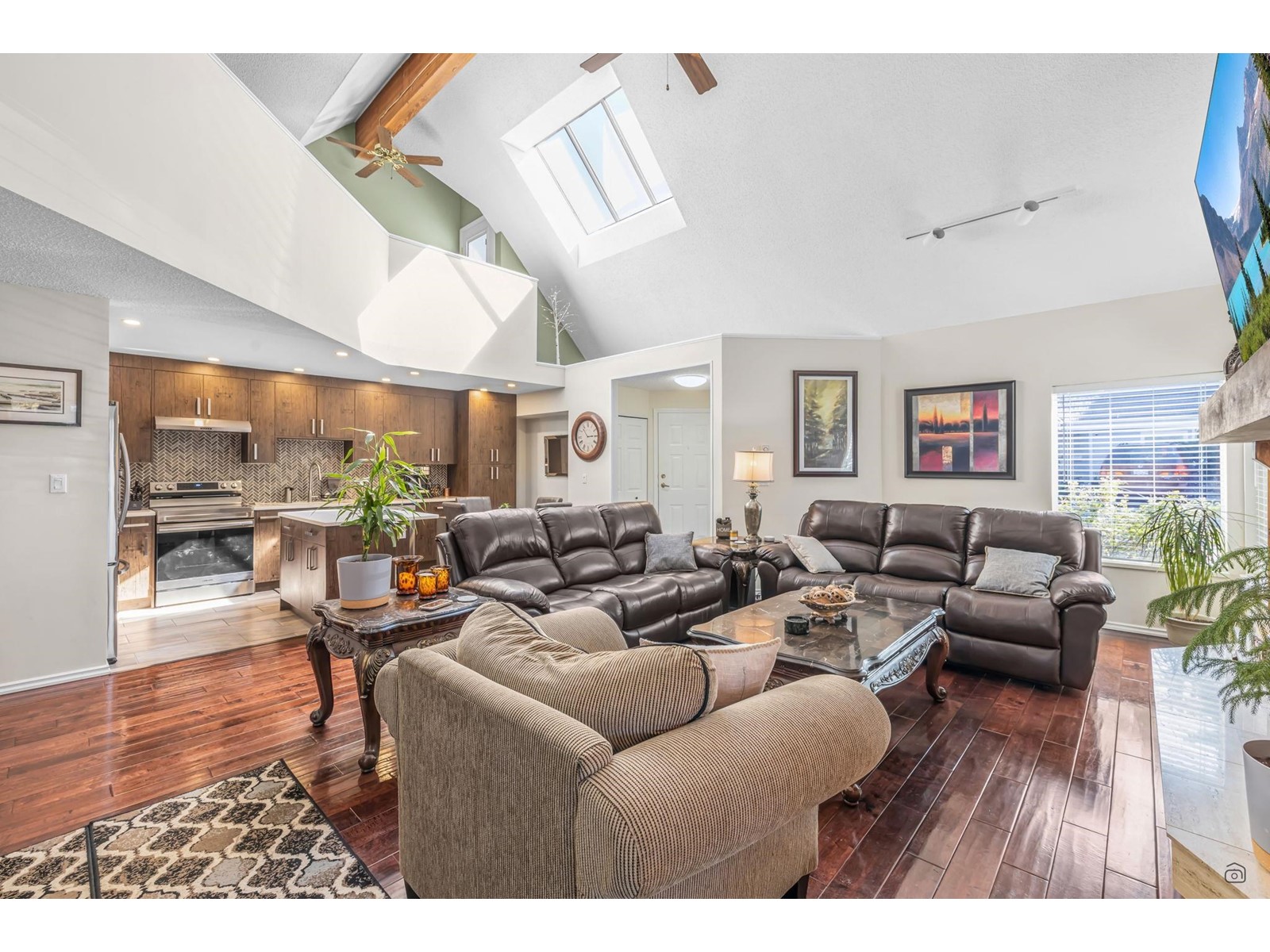 8 9785 152b Street, Surrey, British Columbia  V3R 9W2 - Photo 4 - R2990698