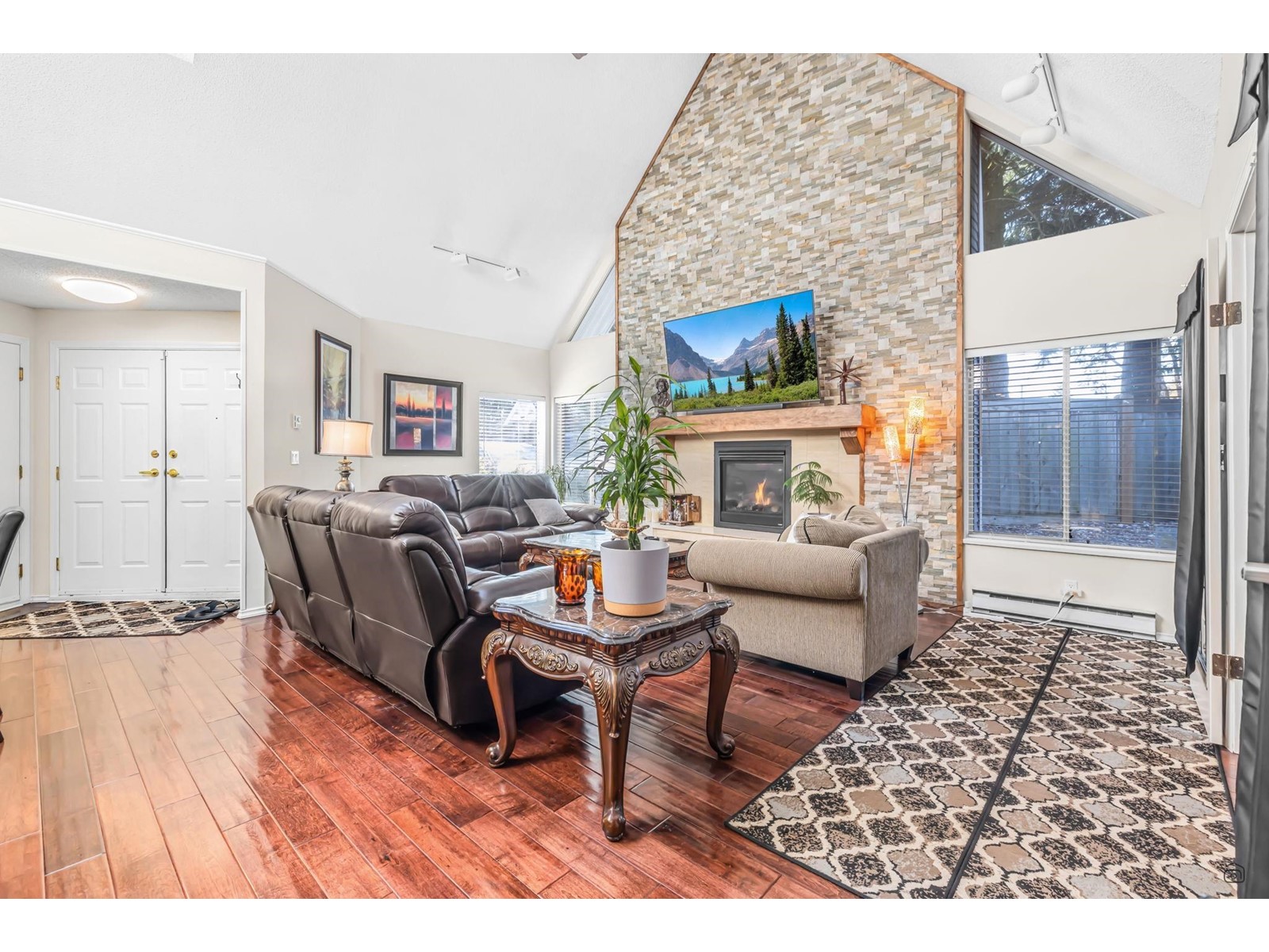 8 9785 152b Street, Surrey, British Columbia  V3R 9W2 - Photo 3 - R2990698