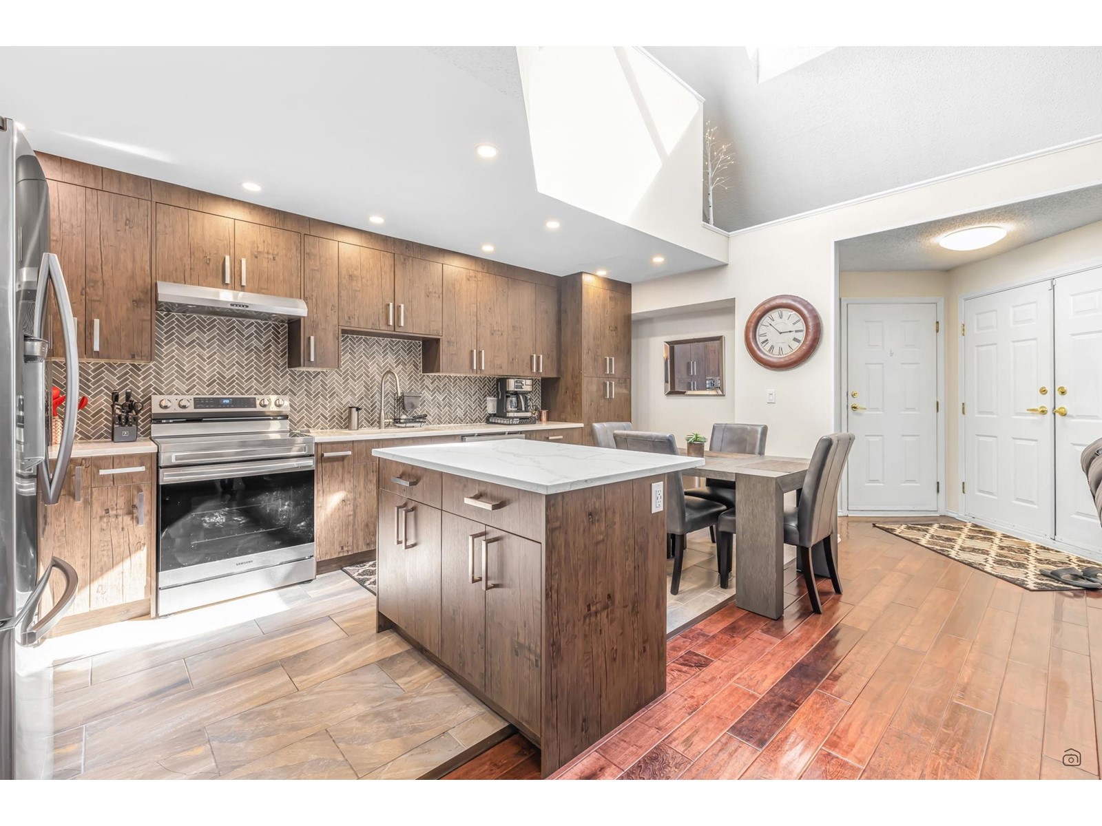 8 9785 152b Street, Surrey, British Columbia  V3R 9W2 - Photo 6 - R2990698