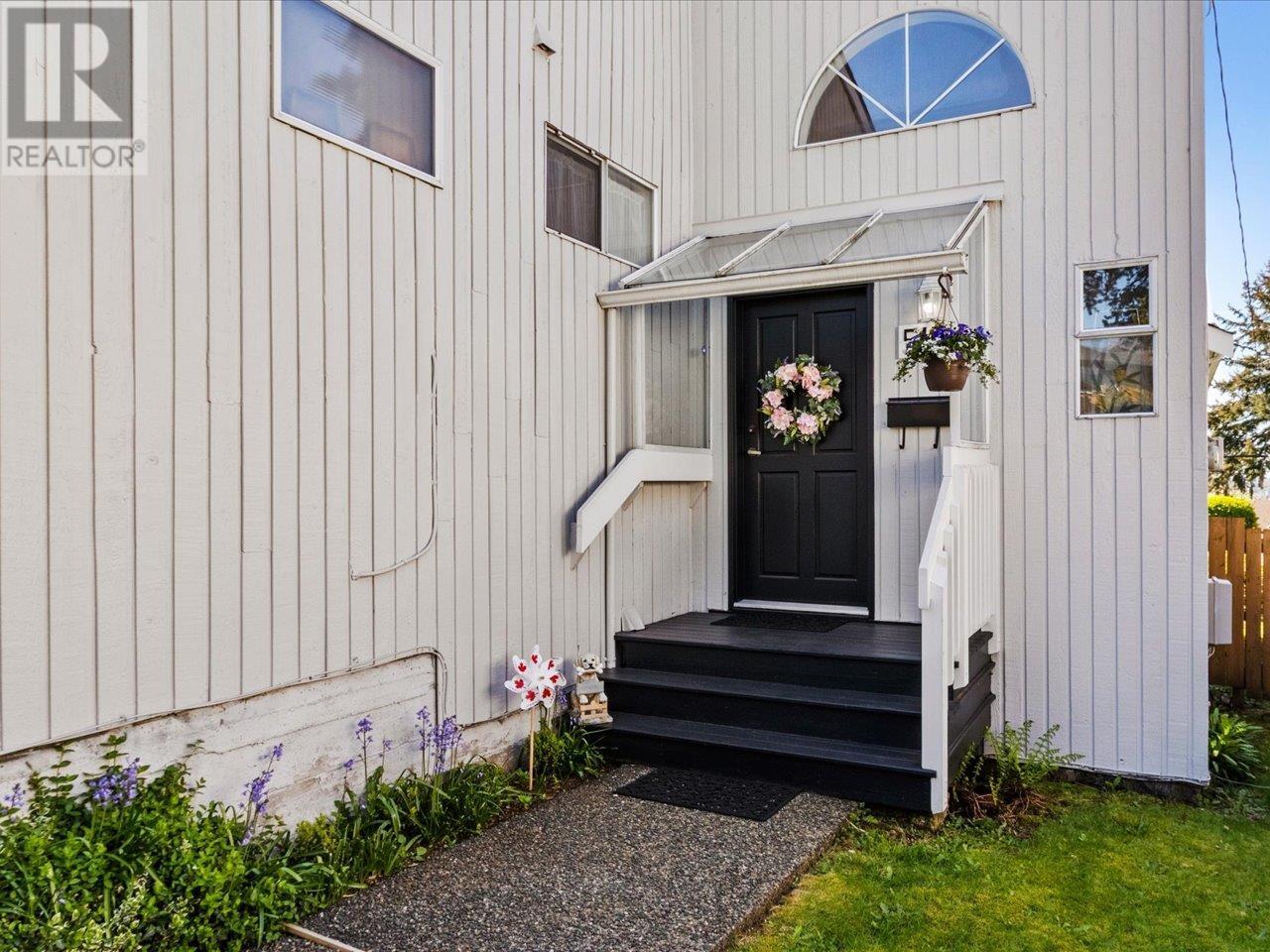 513 E 6th Street, North Vancouver, British Columbia  V7L 1R2 - Photo 3 - R2992436