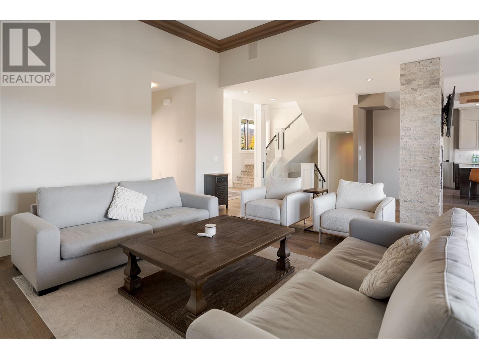 460 Rockview Lane, Kelowna, British Columbia  V1W 5K2 - Photo 6 - 10343637