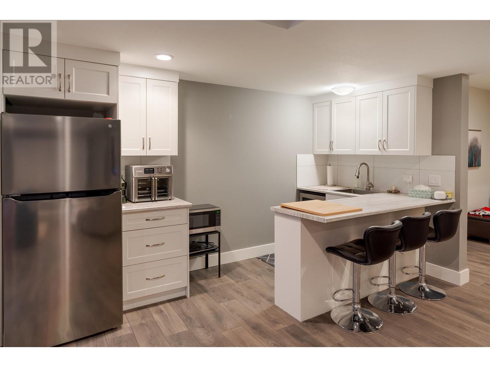 460 Rockview Lane, Kelowna, British Columbia  V1W 5K2 - Photo 31 - 10343637