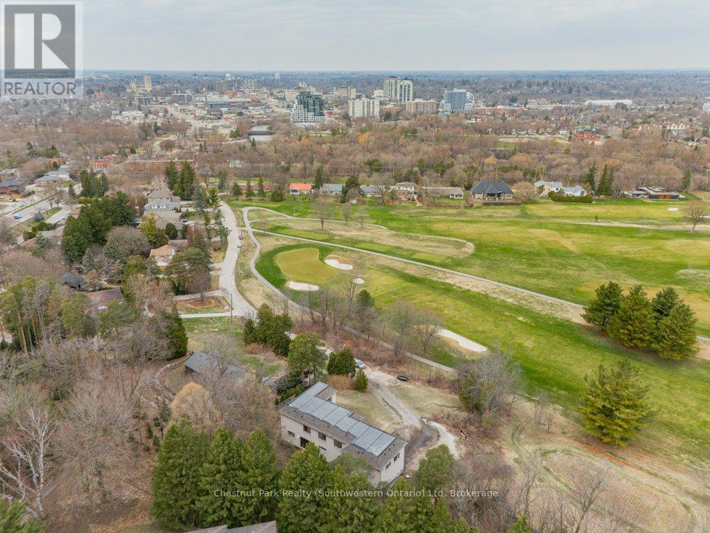 27 Vardon Drive, Guelph (Dovercliffe Park/old University), Ontario  N1G 1W8 - Photo 2 - X12096573