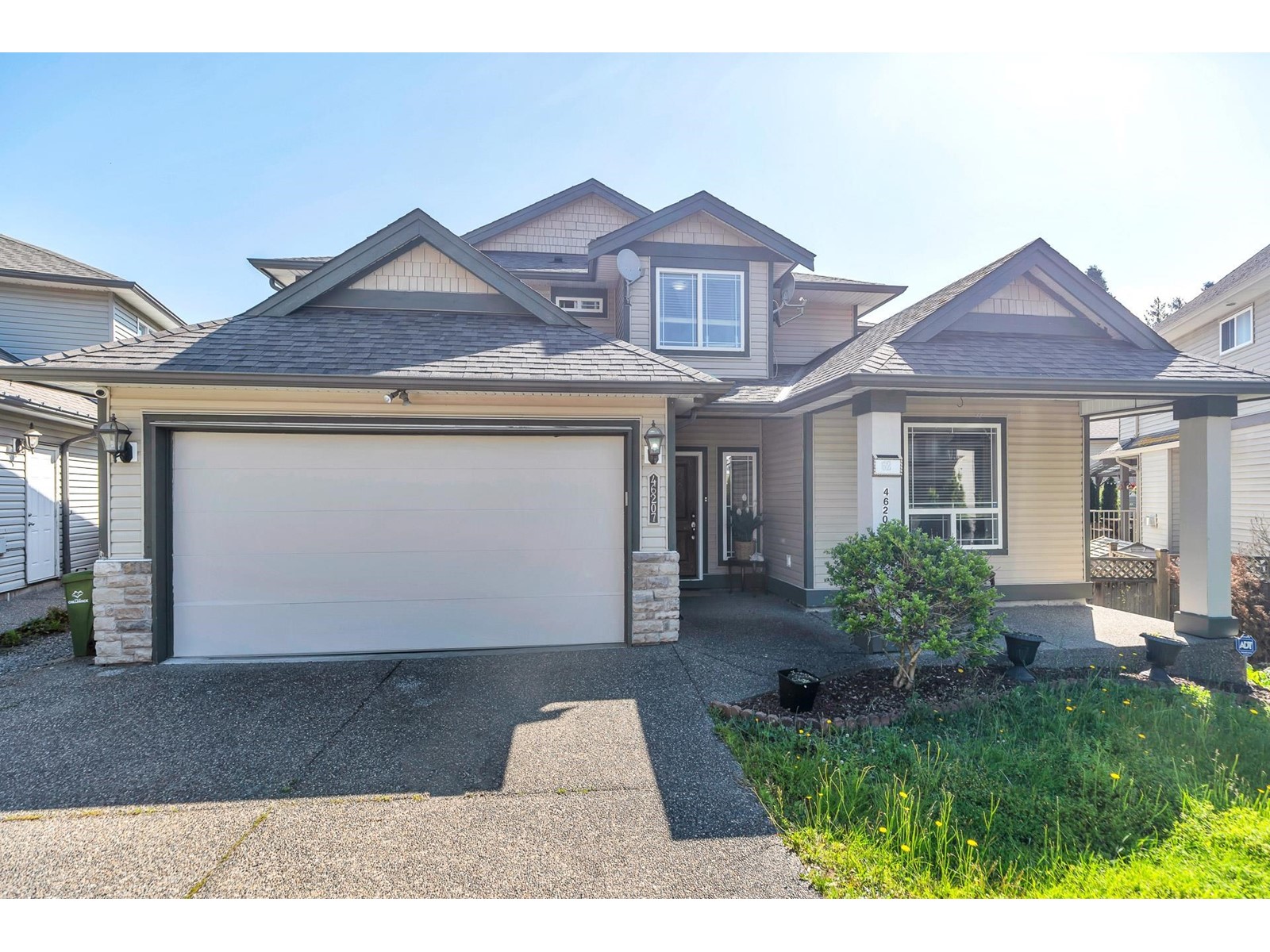 Property at 46207 KERMODE CRESCENT image 3