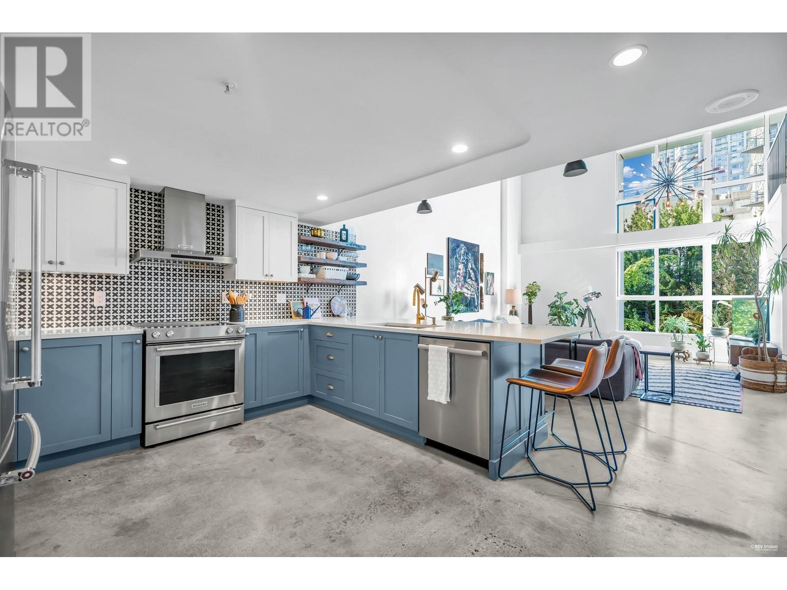 Listing Picture 6 of 29 : 301 1238 SEYMOUR STREET, Vancouver / 溫哥華 - 魯藝地產 Yvonne Lu Group - MLS Medallion Club Member