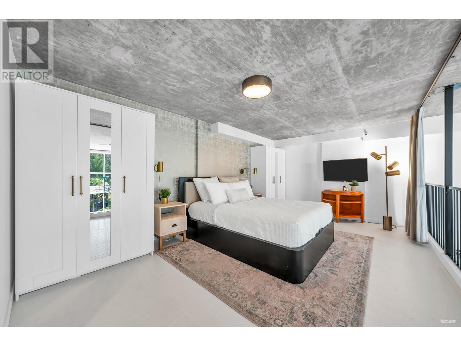 Listing Picture 15 of 29 : 301 1238 SEYMOUR STREET, Vancouver / 溫哥華 - 魯藝地產 Yvonne Lu Group - MLS Medallion Club Member