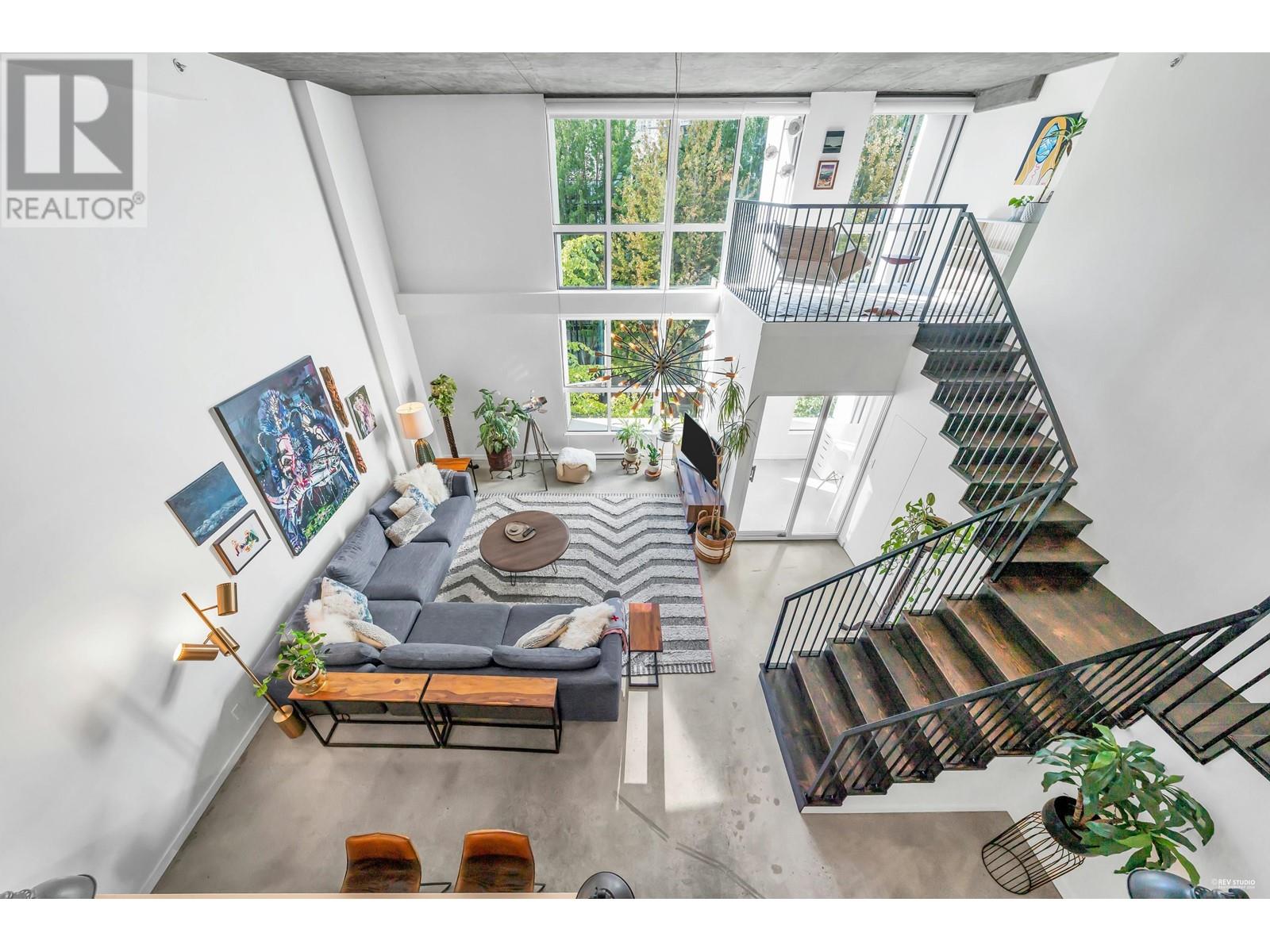 Listing Picture 3 of 29 : 301 1238 SEYMOUR STREET, Vancouver / 溫哥華 - 魯藝地產 Yvonne Lu Group - MLS Medallion Club Member