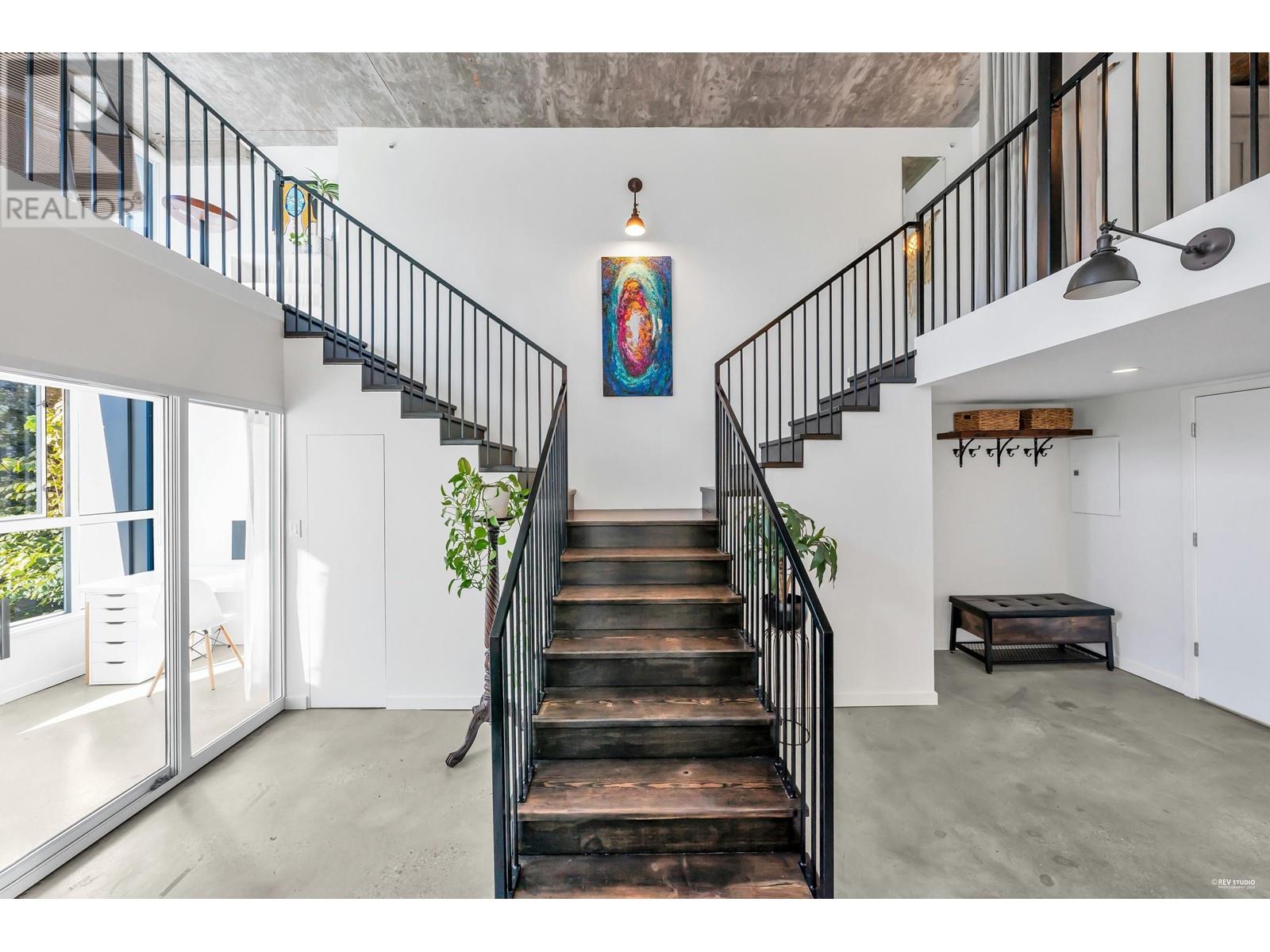 Listing Picture 17 of 29 : 301 1238 SEYMOUR STREET, Vancouver / 溫哥華 - 魯藝地產 Yvonne Lu Group - MLS Medallion Club Member