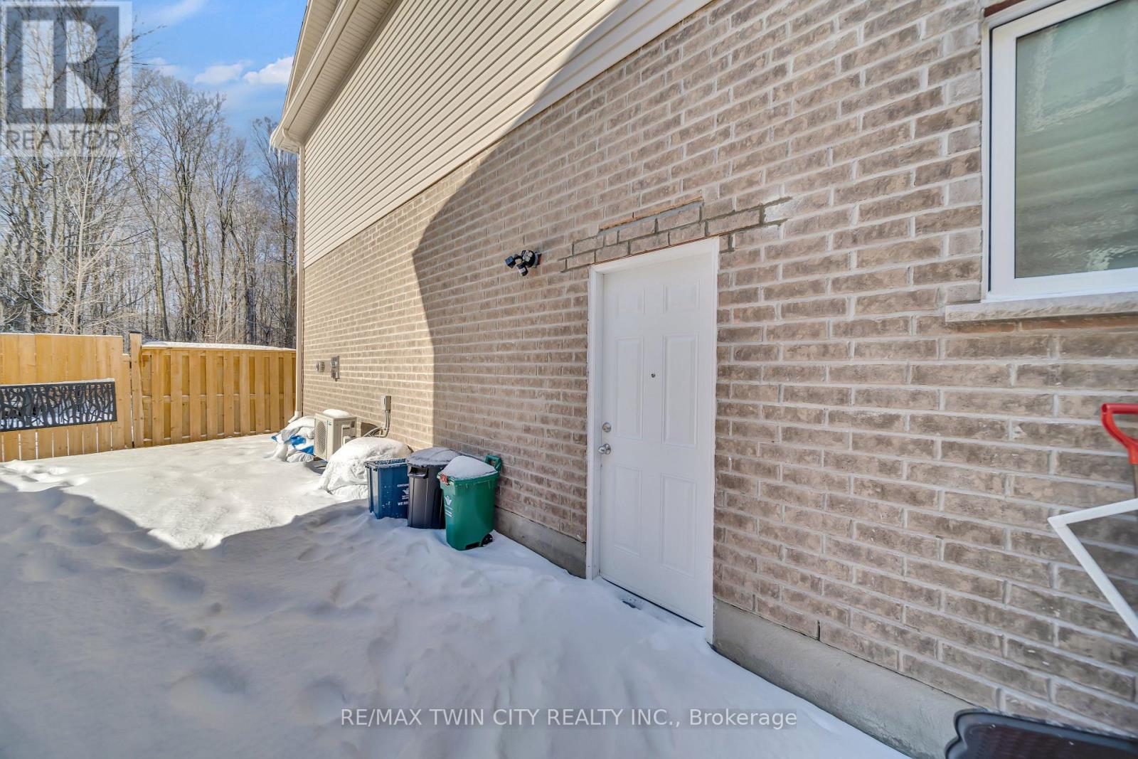 285 Sedgewood Street, Kitchener, Ontario  N2P 0G6 - Photo 34 - X12024268