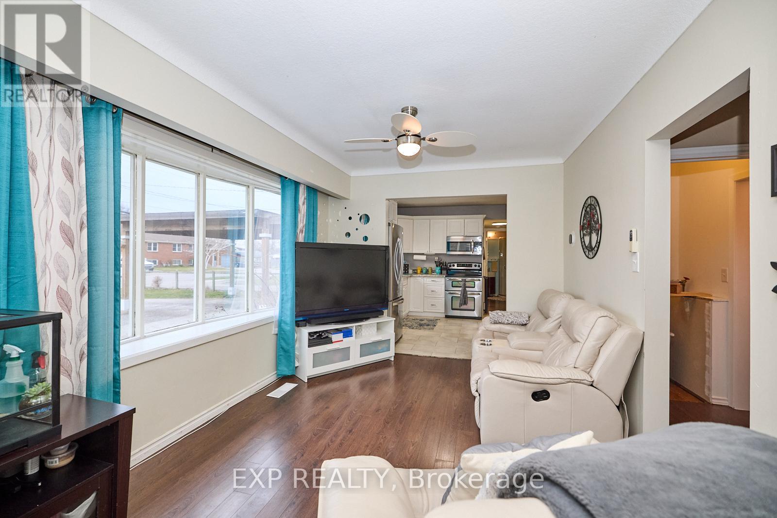 Property at 42 LOUTH STREET image 5