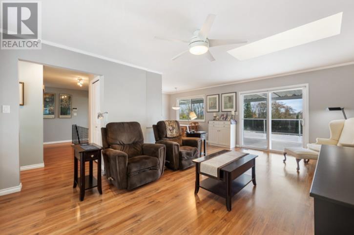 Property at 1119 SHAVINGTON STREET image 5