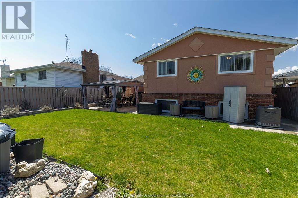 3036 Forest Glade Drive, Windsor, Ontario  N8R 1L5 - Photo 32 - 25008877