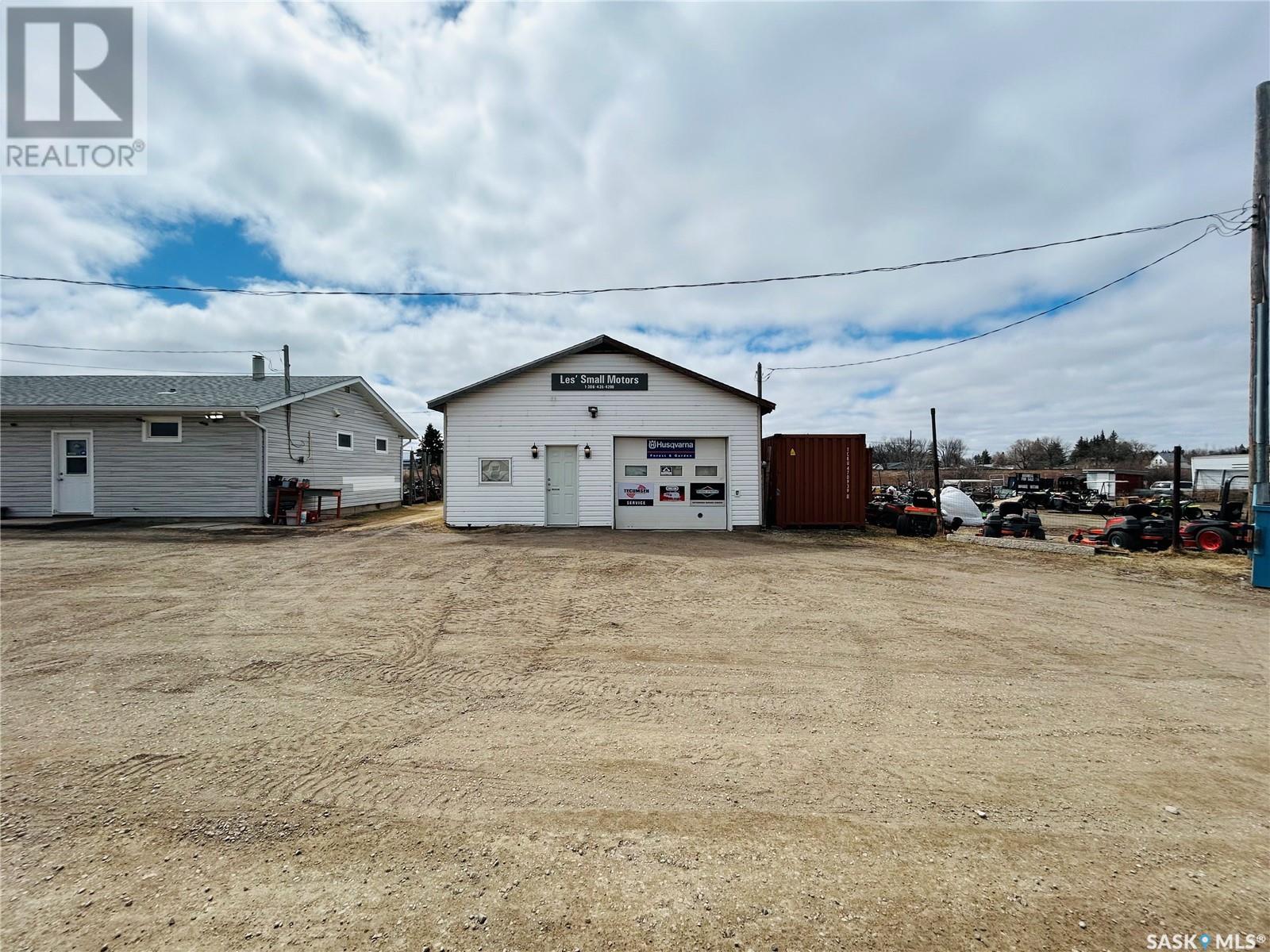 607 North Front STREET, Moosomin, Saskatchewan