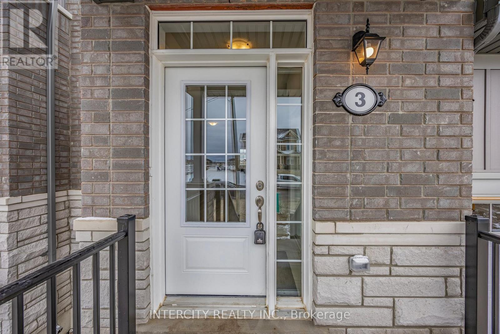 3 Avalon Drive, Wasaga Beach, Ontario  L9R 0M2 - Photo 7 - S12094403