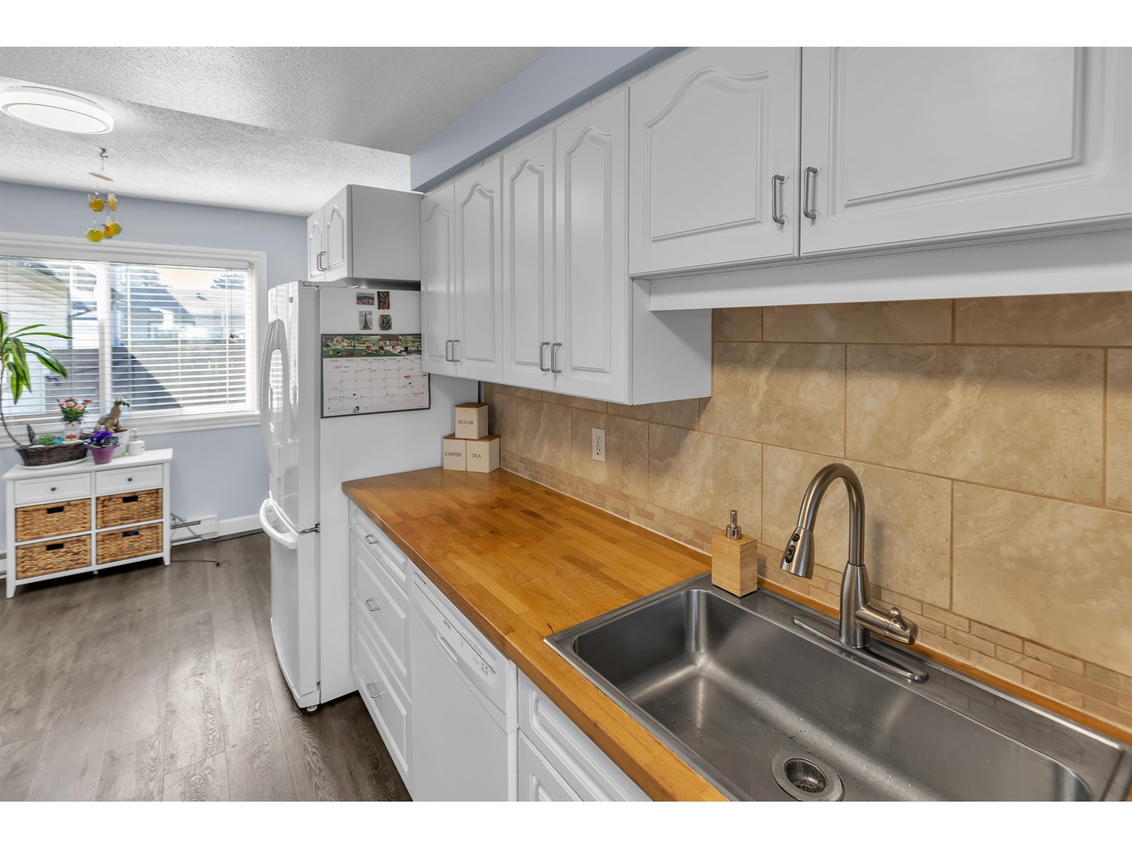 Property at 20 46689 FIRST AVENUE image 4