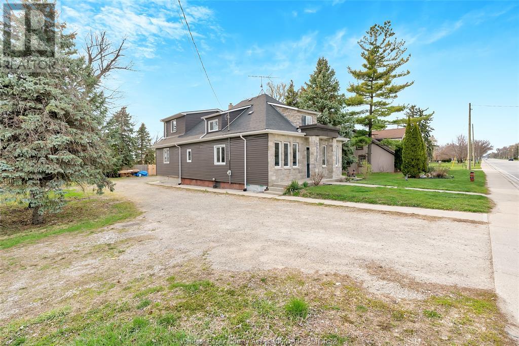 Property at 2988 FRONT ROAD image 2