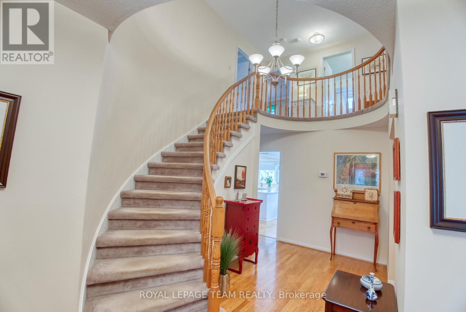 Property at 17 ARBUCKLE CRESCENT image 5