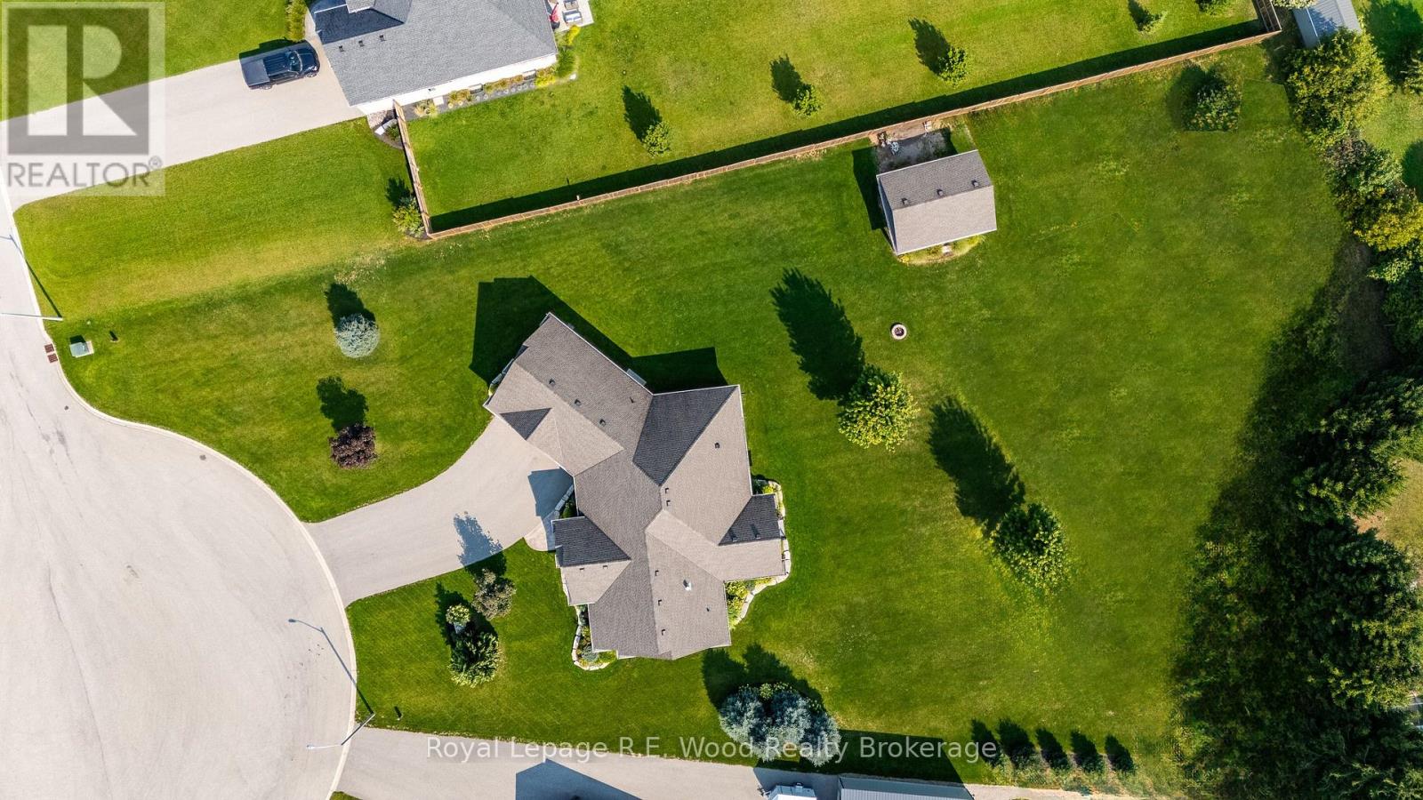 26 Millcreek Court, Norfolk, Ontario  N0J 1E0 - Photo 3 - X12096631