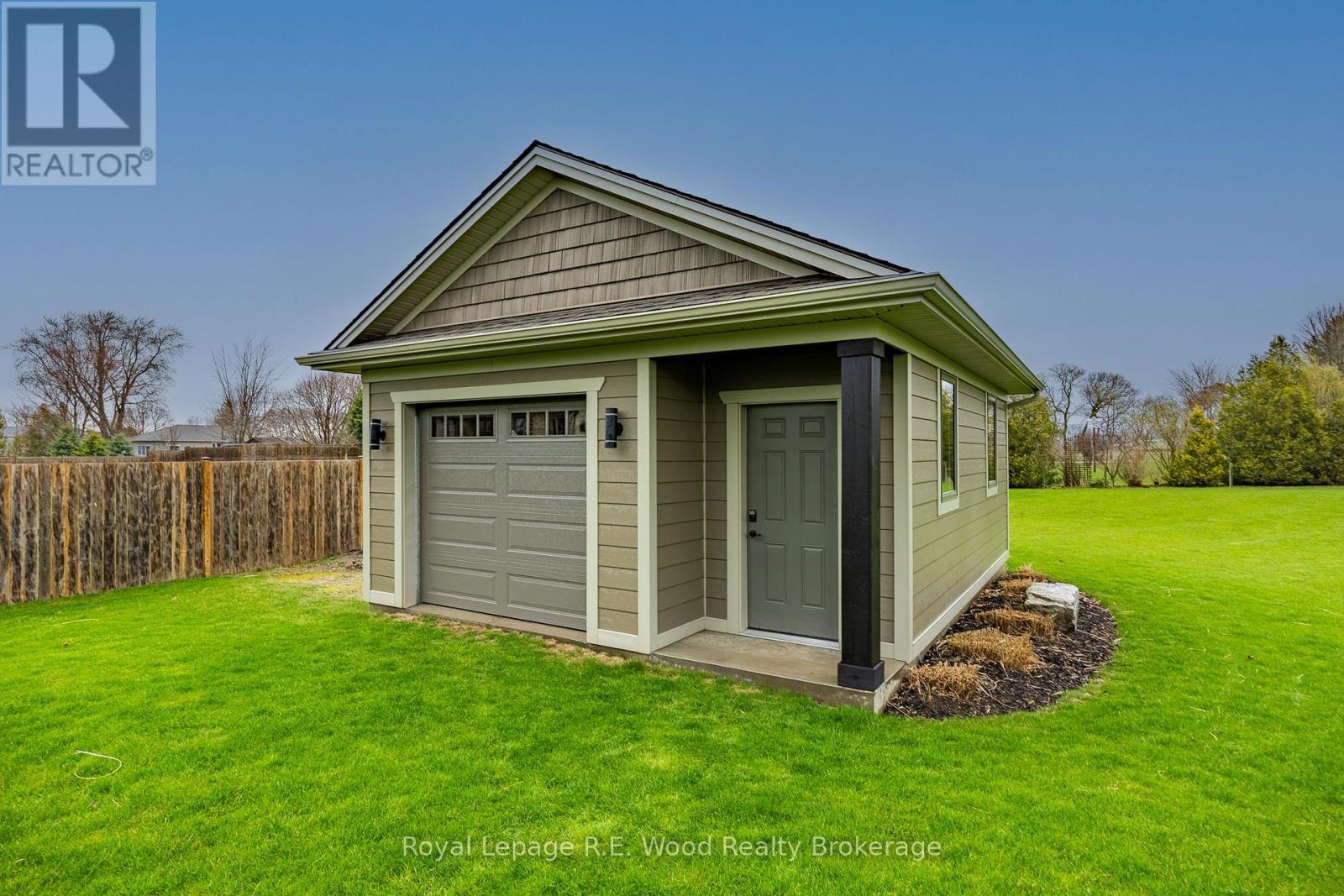26 Millcreek Court, Norfolk, Ontario  N0J 1E0 - Photo 44 - X12096631