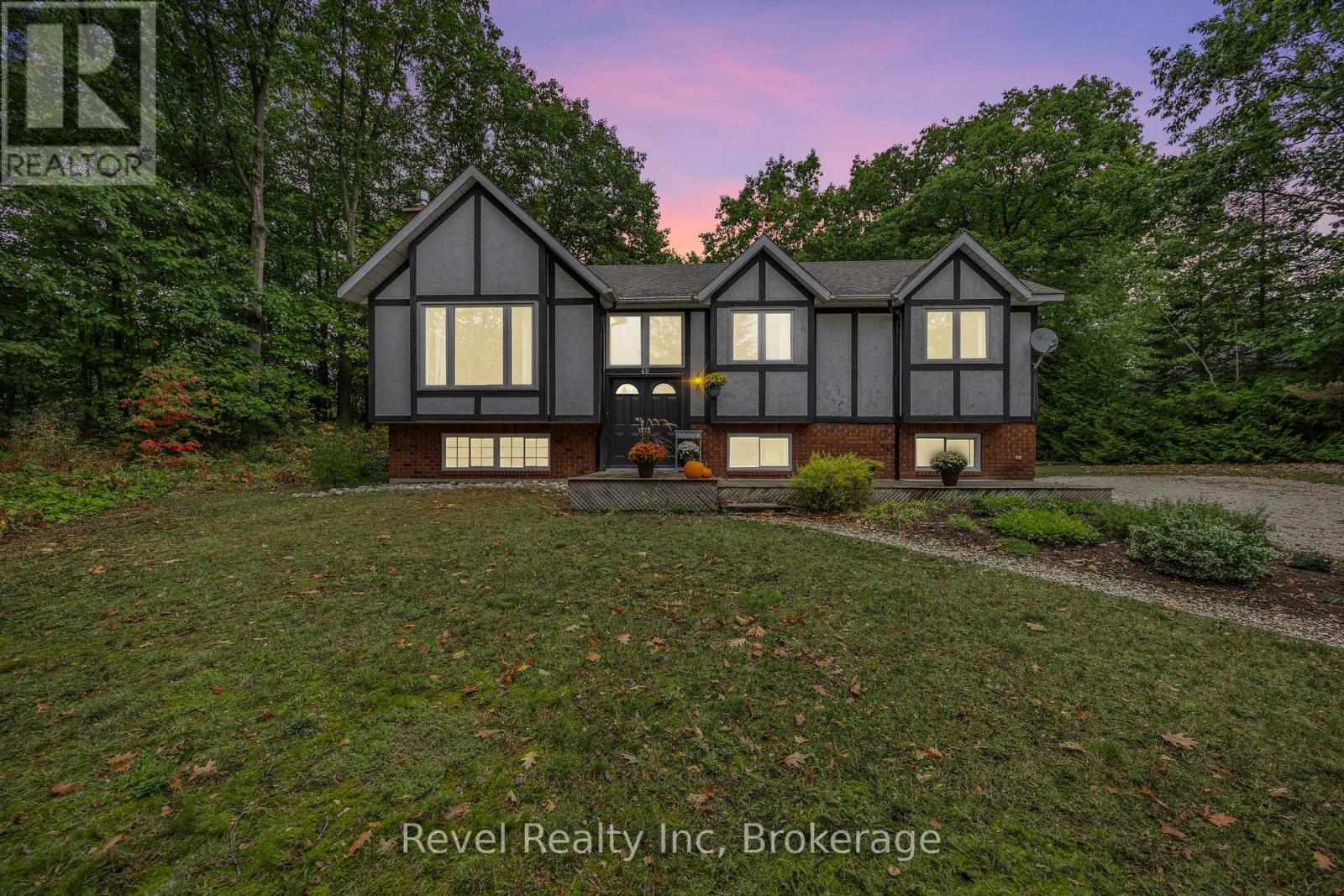 Property at 49 BIRCHWOOD TRAIL image 1