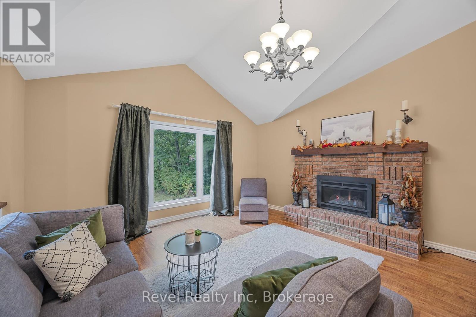 Property at 49 BIRCHWOOD TRAIL image 4