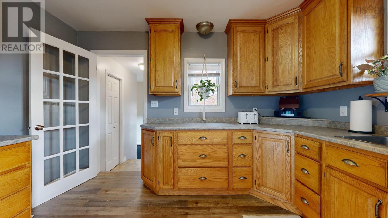 Property at 119 Crocker Street image 3